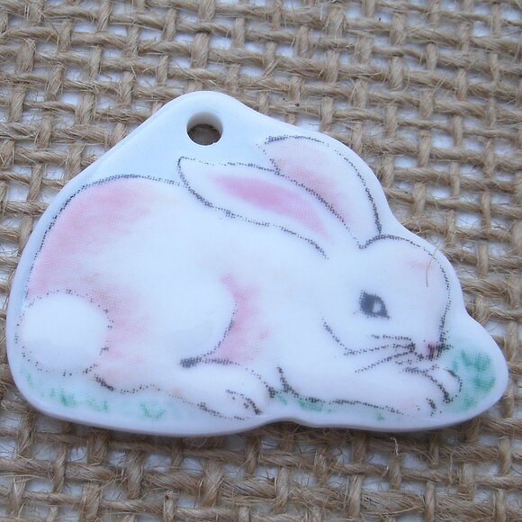 2001 Longaberger Small Easter Bunny Tie-On Charm for Basket - Picture 7 of 7